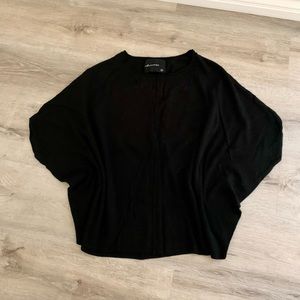 Black batwing sleeve sweater size L